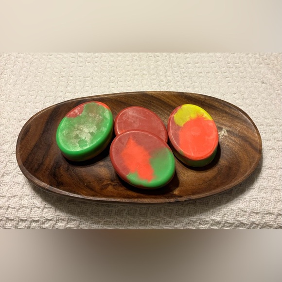 One set left- Hand crafted set of two artisan guest soaps - Picture 6 of 6